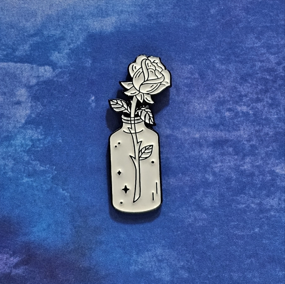 {5/$25} Tiny Rose Magical Enamel Pin